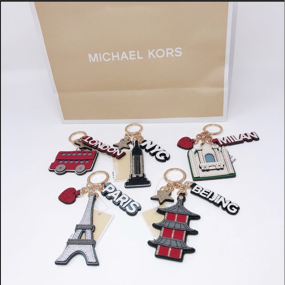 Mystery Box with Free NWT Micheal Kors Key Fob😊 - Picture 2 of 2